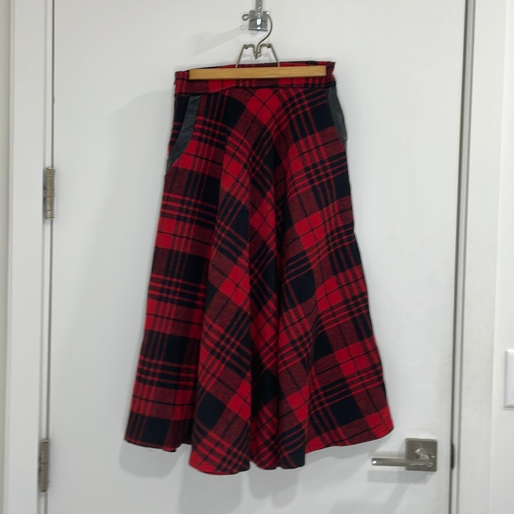 Womens Red Plaid Geilihamai Skirt M